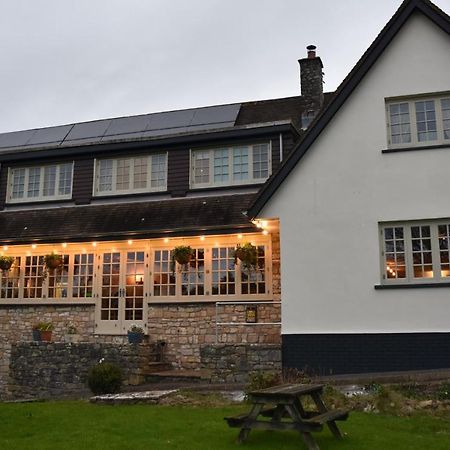 Three Horseshoes Country Inn Barry Exteriér fotografie