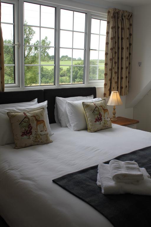 Three Horseshoes Country Inn Barry Exteriér fotografie