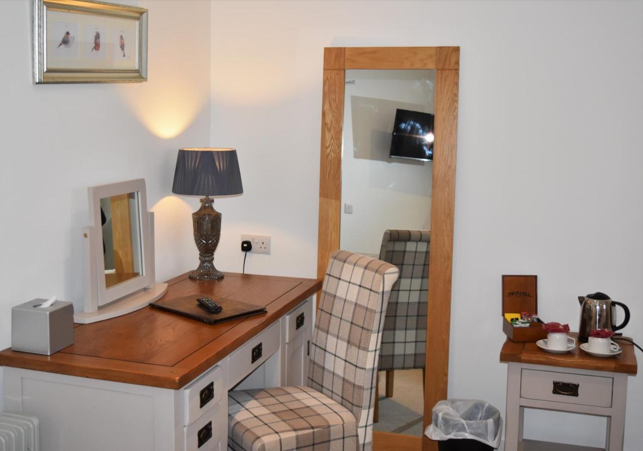 Three Horseshoes Country Inn Barry Exteriér fotografie