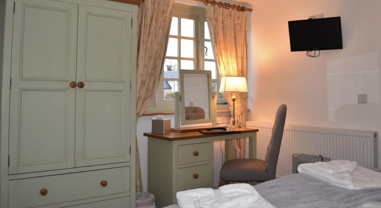 Three Horseshoes Country Inn Barry Exteriér fotografie