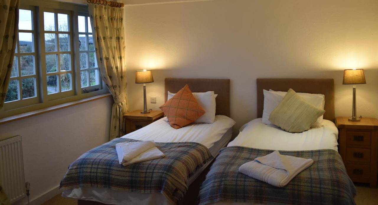 Three Horseshoes Country Inn Barry Exteriér fotografie